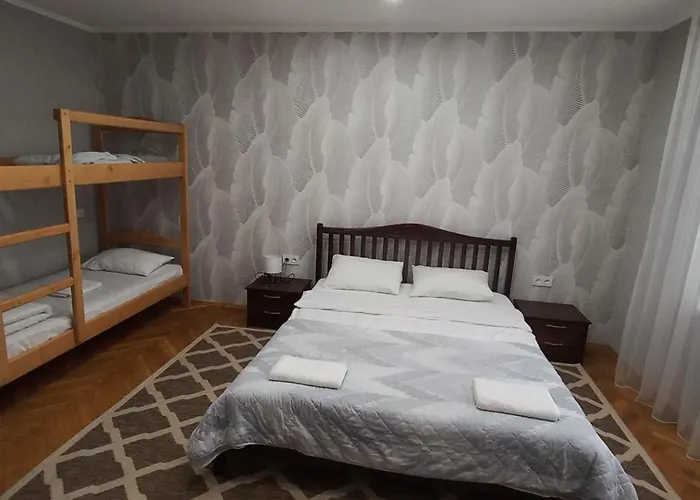 Pelican Guest House & Hostel