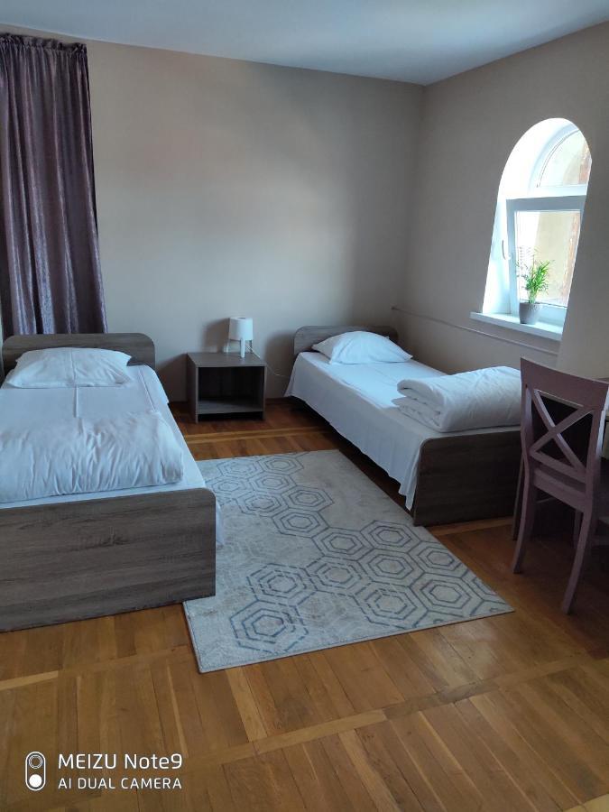 Pelican & Hostel