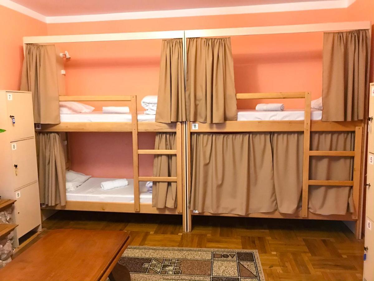 Hostel Pelican &